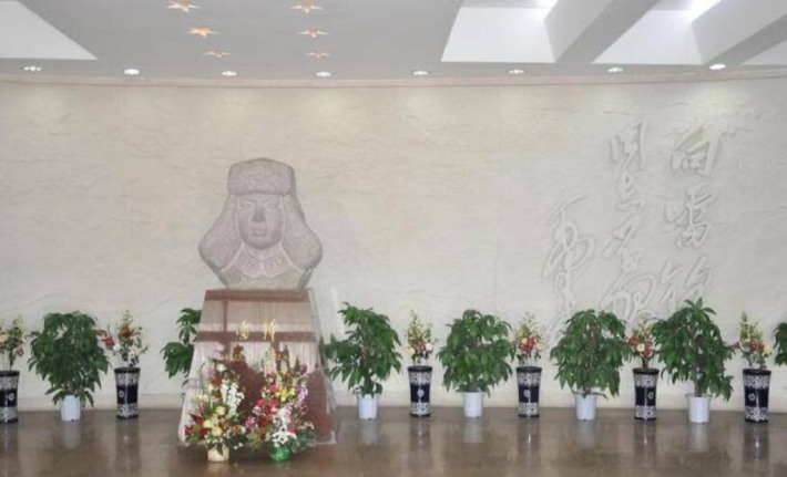 Shenyang Lei Feng Cultural Center