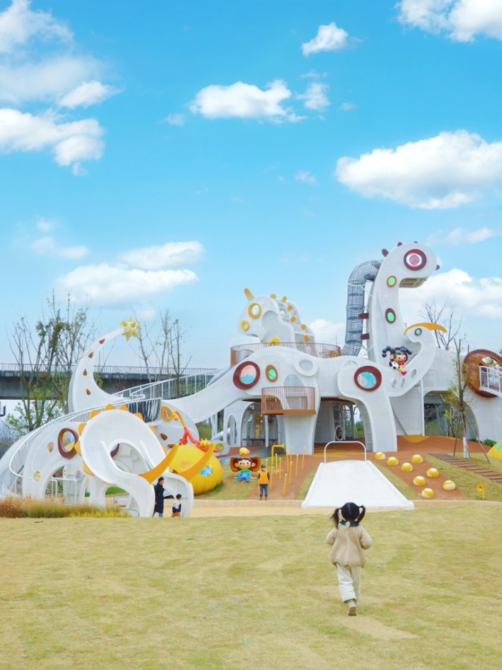 Chengdu Beihu Luojiasen Paradise