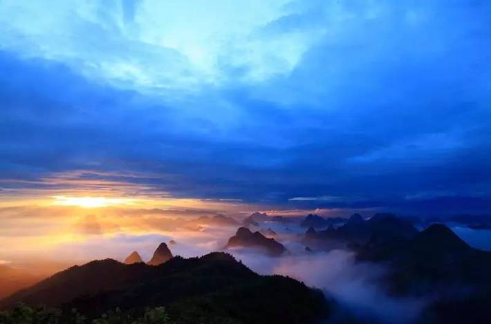 Mount Laojun - Jiguandong (Cockscomb Cave) Tourism Area