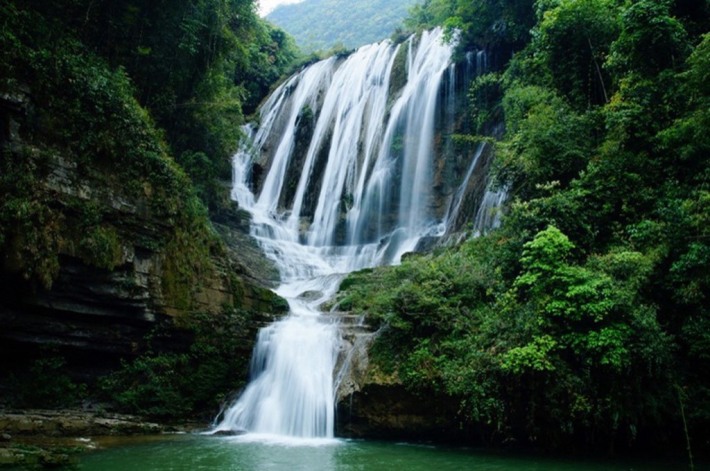 Huanjiang Niujiaozhai Waterfalls Scenic Area