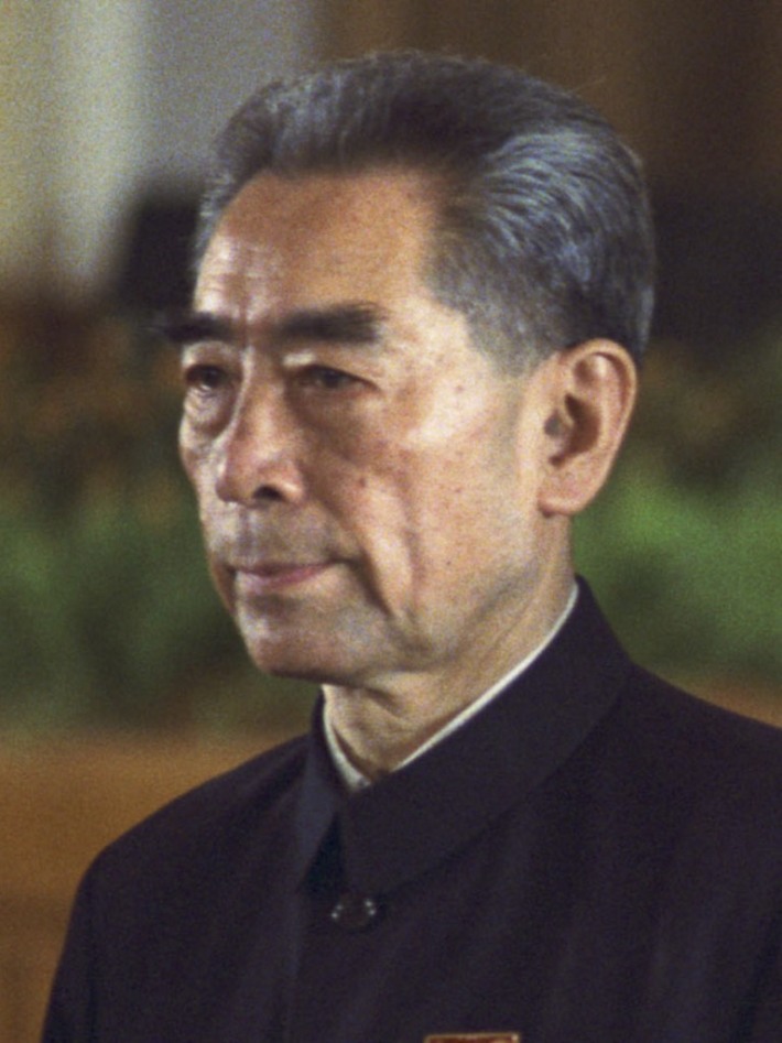 Zhou Enlai statue