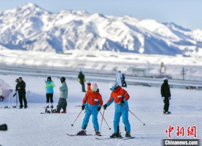Xinjiang Silk Road Mountain Resort