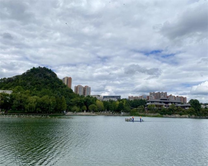 Baiyunquan Lake Park Scenic Area
