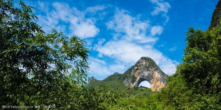 Yueliangshan Scenic Area