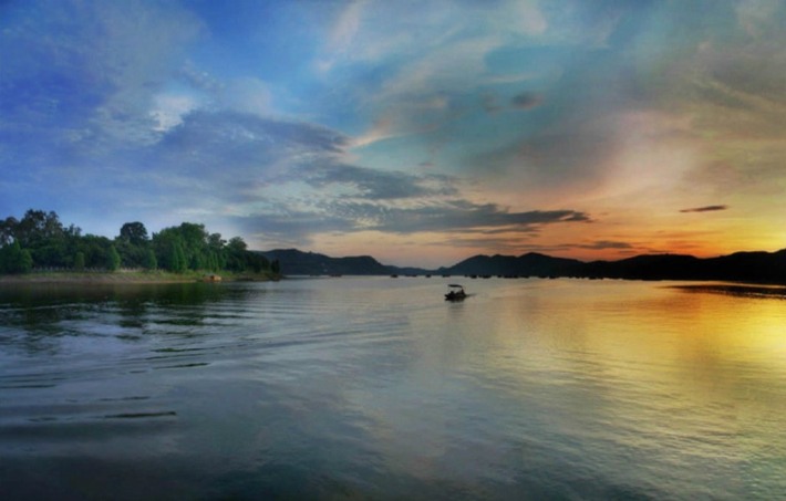 Nanning Dawangtan Scenic Area