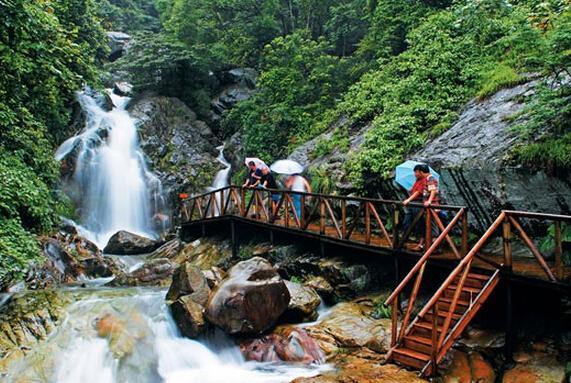 Xuanzhen Ancient Cave Ecological Tourism Resort