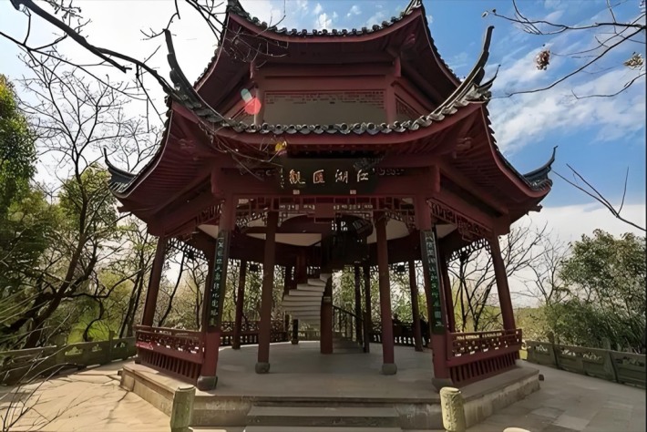Jianghu Huiguan Pavilion
