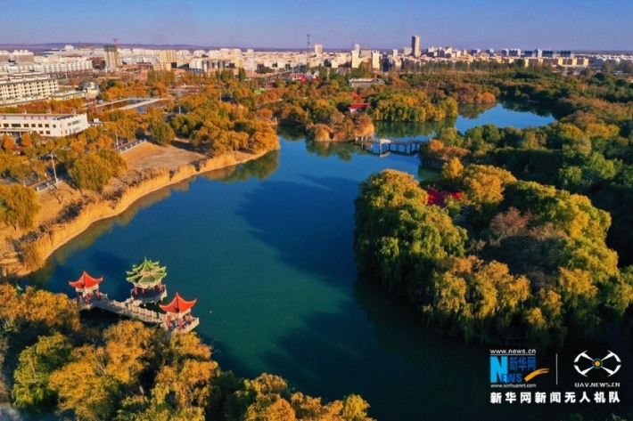 Gaotai Crescent Lake (Yueya Lake) Tourism Area