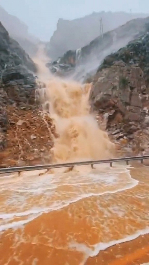flash flood