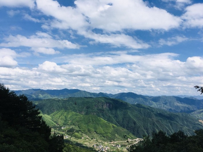 Beidou Cliff Scenic Area