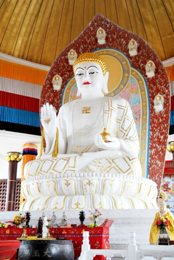 Medicine Master Glazed Light Tathagata