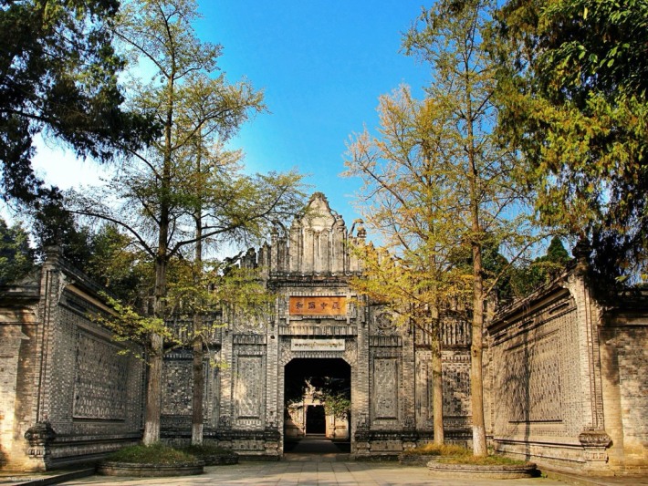 Dayi Liu's Manor