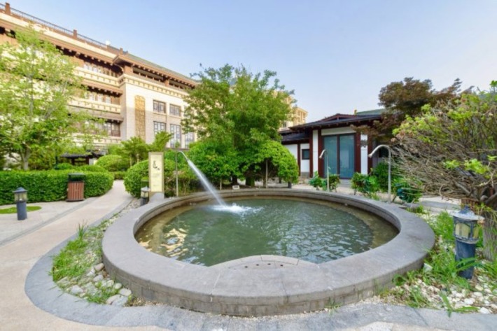 Guanhu Castle Hot Spring