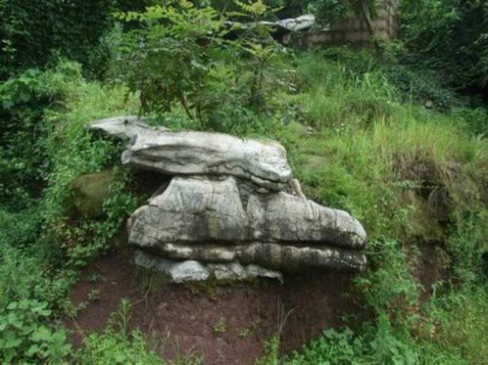 dragon head stone