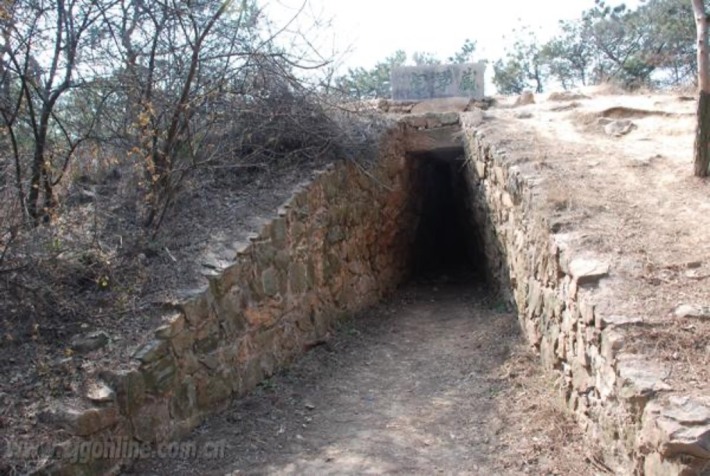 Tibetan Army Cave