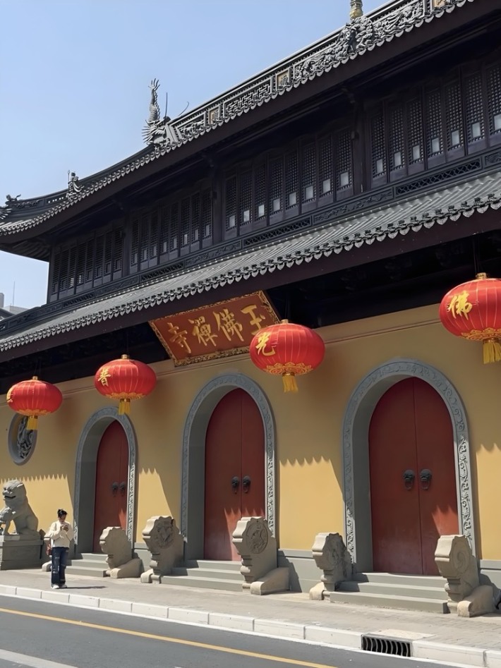Jade Buddha Temple