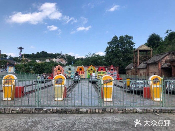 Yongchuan Lehe Ledou Theme Park