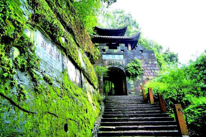 Hechuan Diaoyucheng (Diaoyu Fortress / Fishing Town)