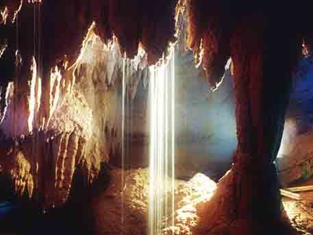 Fengyu Cave (Fengyu Rock)