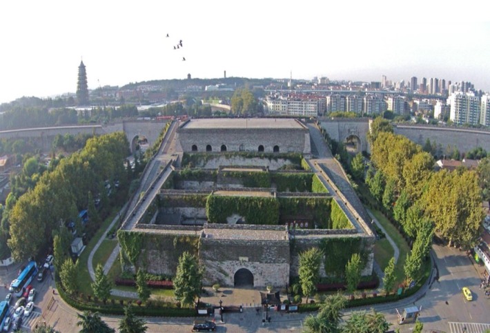 Zhonghua Gate