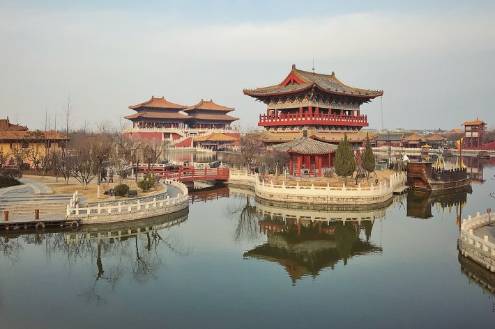 Qingming Shanghe Garden