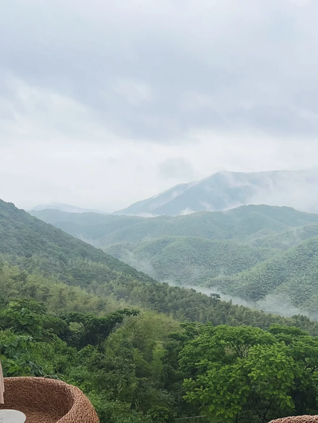 云层之上 在山峰与云彩相遇✨⛰️ #中国 #traveler #旅行 #外国人 #山 #宁波