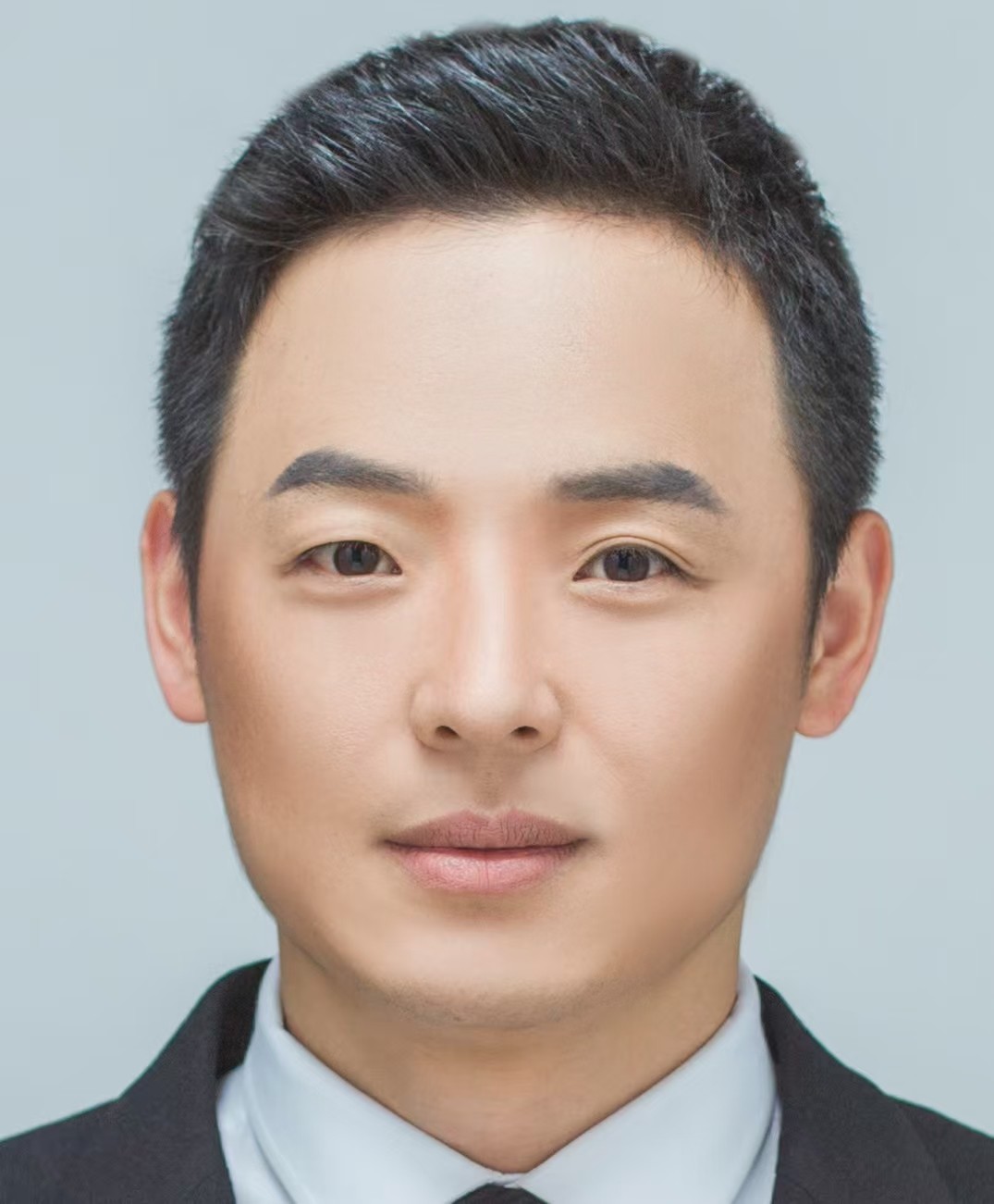 HongWei Li, local guide in Shanghai