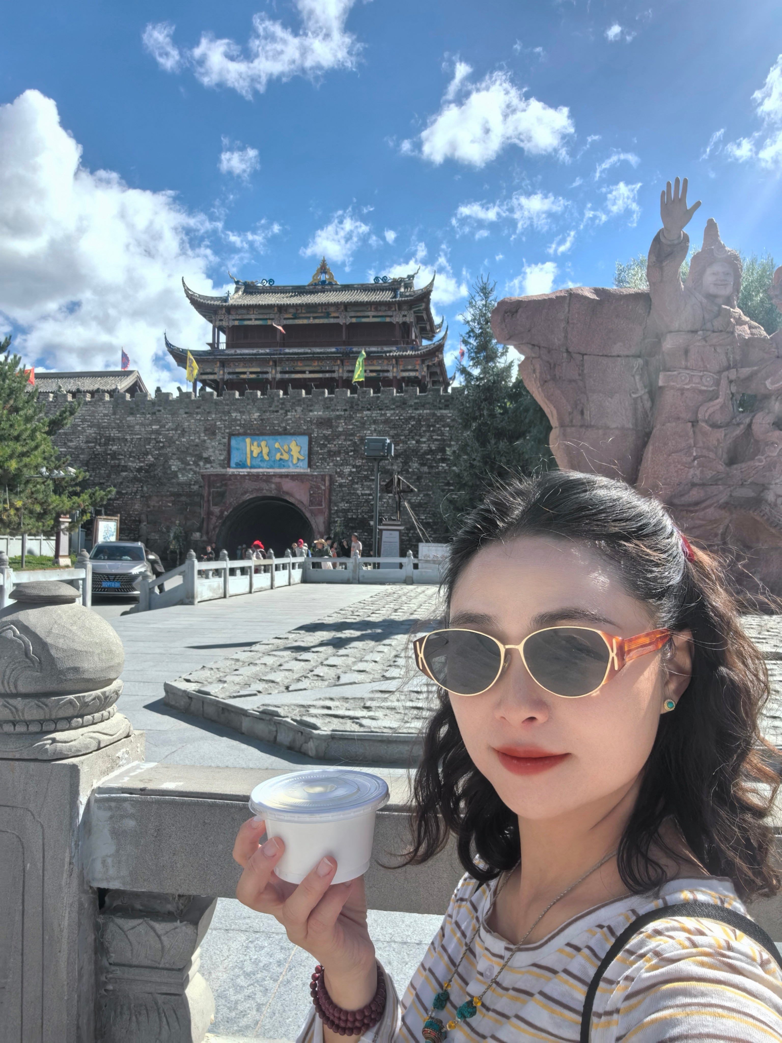QianMei Lin, local guide in Chengdu