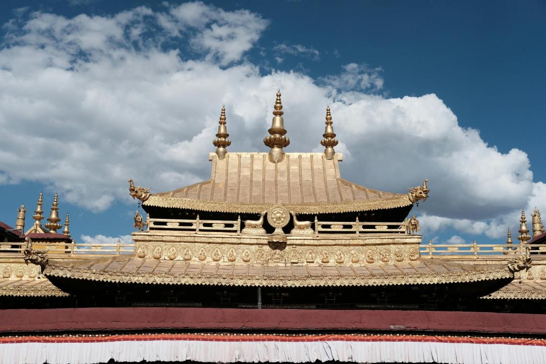 A Spiritual Journey to Lhasa 🏔️🙏 Lhasa, the