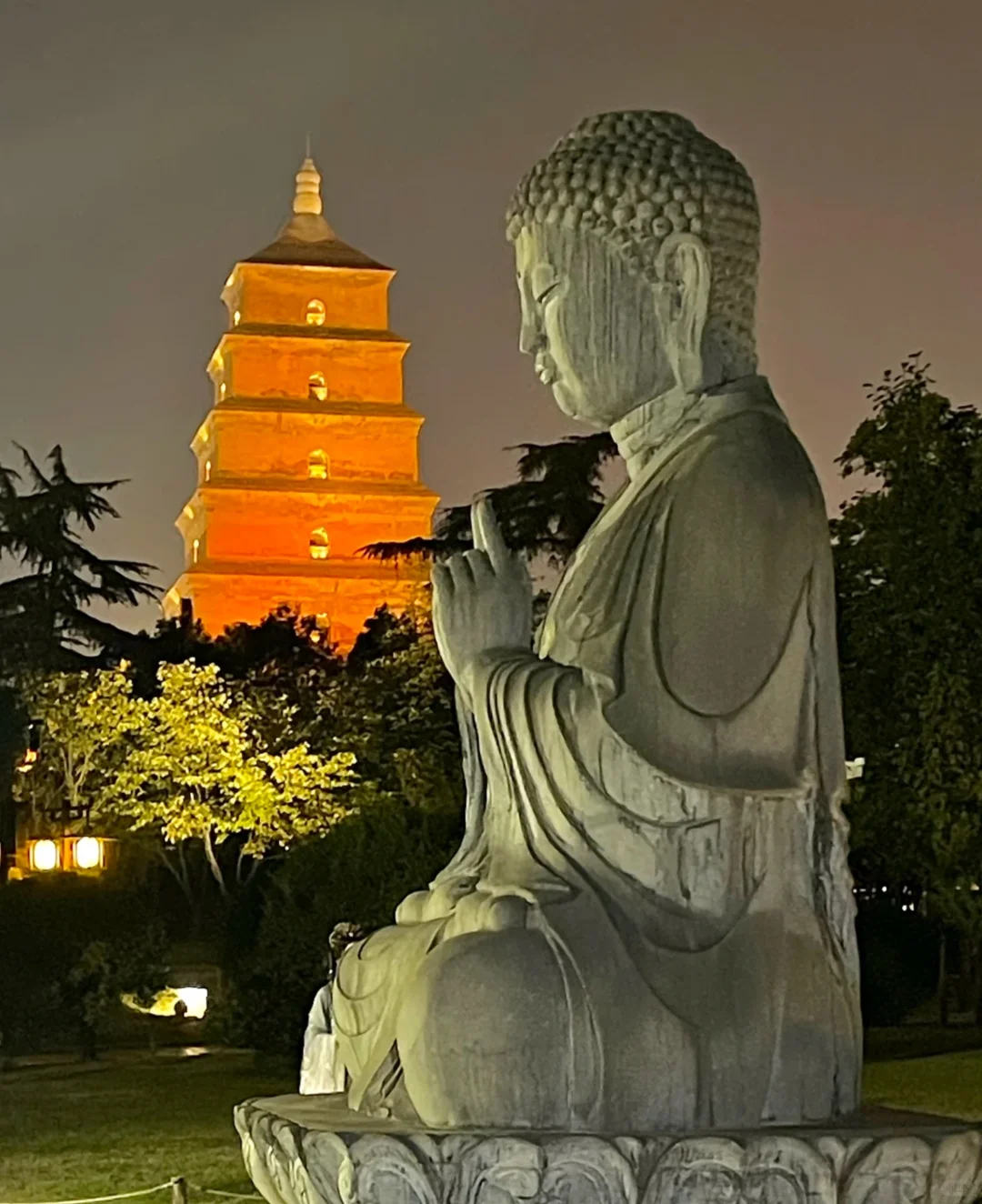 西安总花费1420元 5天4晚 一、出行开销明细 1. 住宿：悦·半岛酒店（西安西稍门机场大巴店）