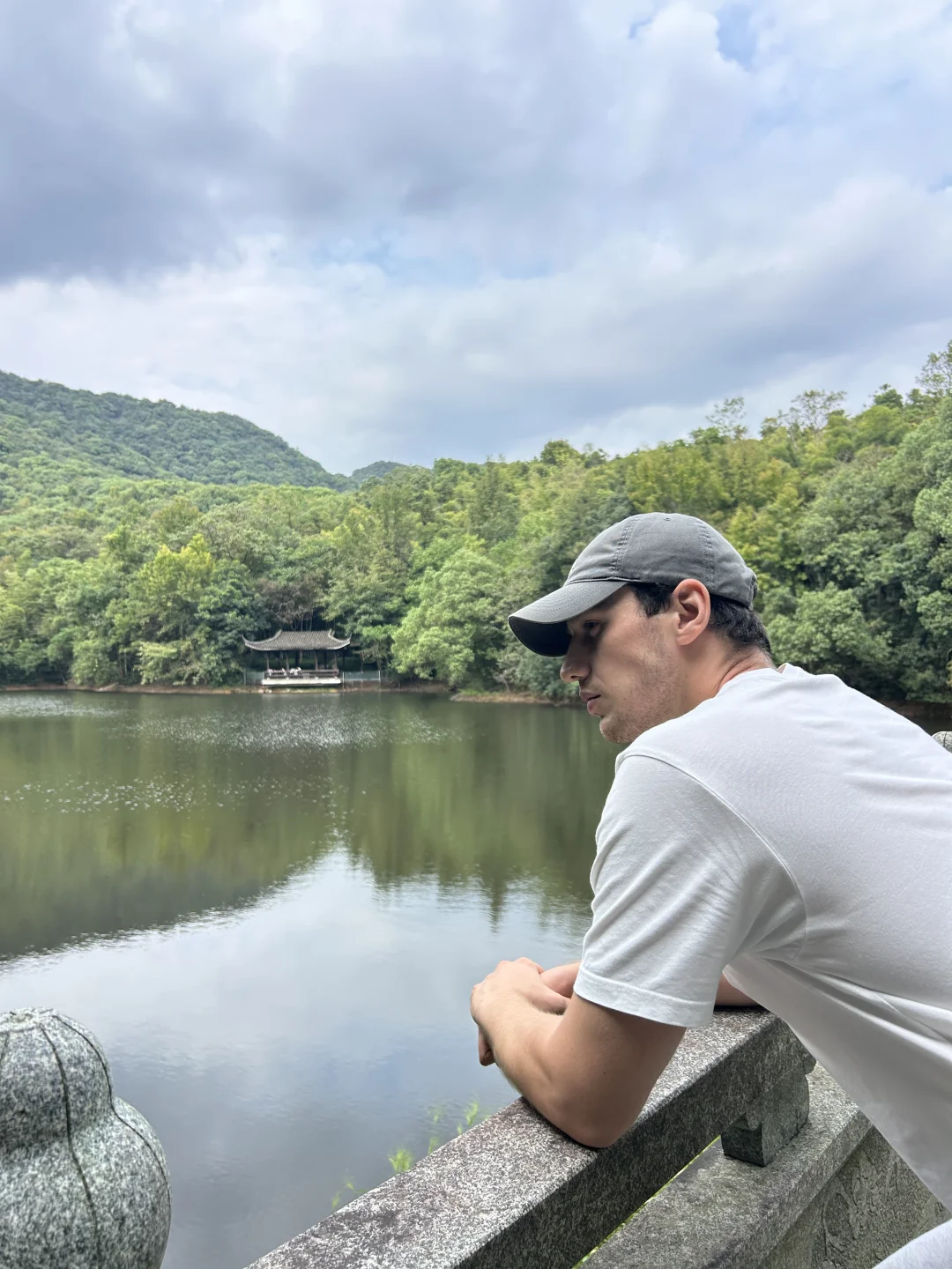 我刚找到了杭州的the most peaceful地方 🍃 #外国人 #外国人在中国