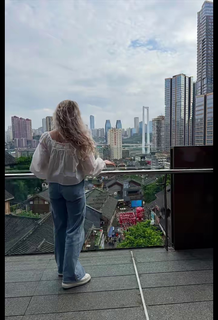 我的中国之旅 6/7｜重庆 🇨🇳 在重庆选照片真的太难了，因为这里是我拍照最多的城市。